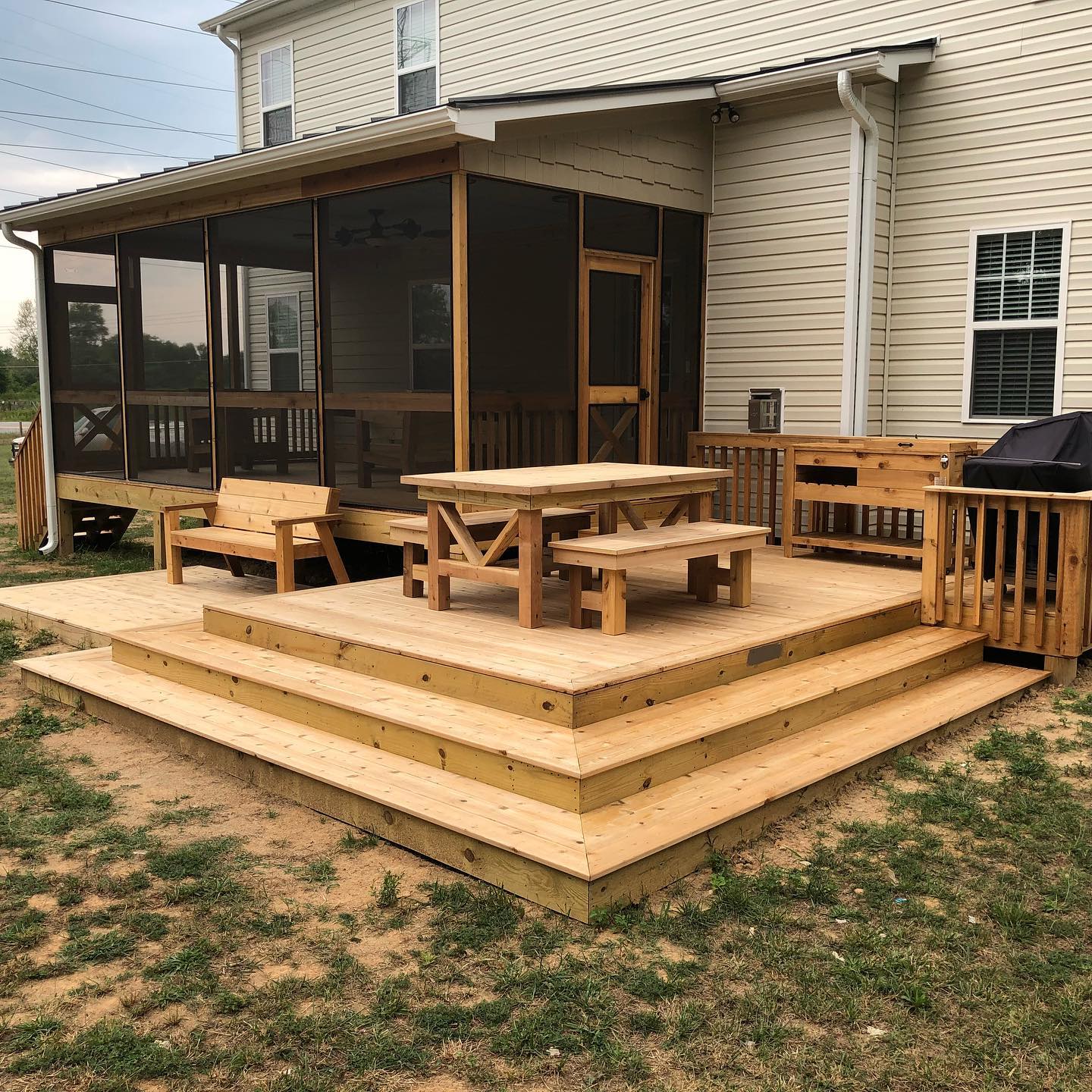 Screened in porch